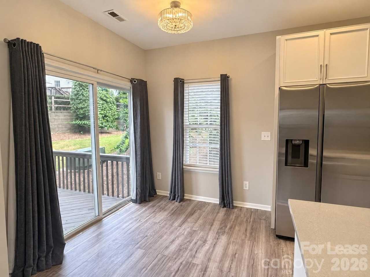 12222 Royal Castle Ct - Photo 6 of 37