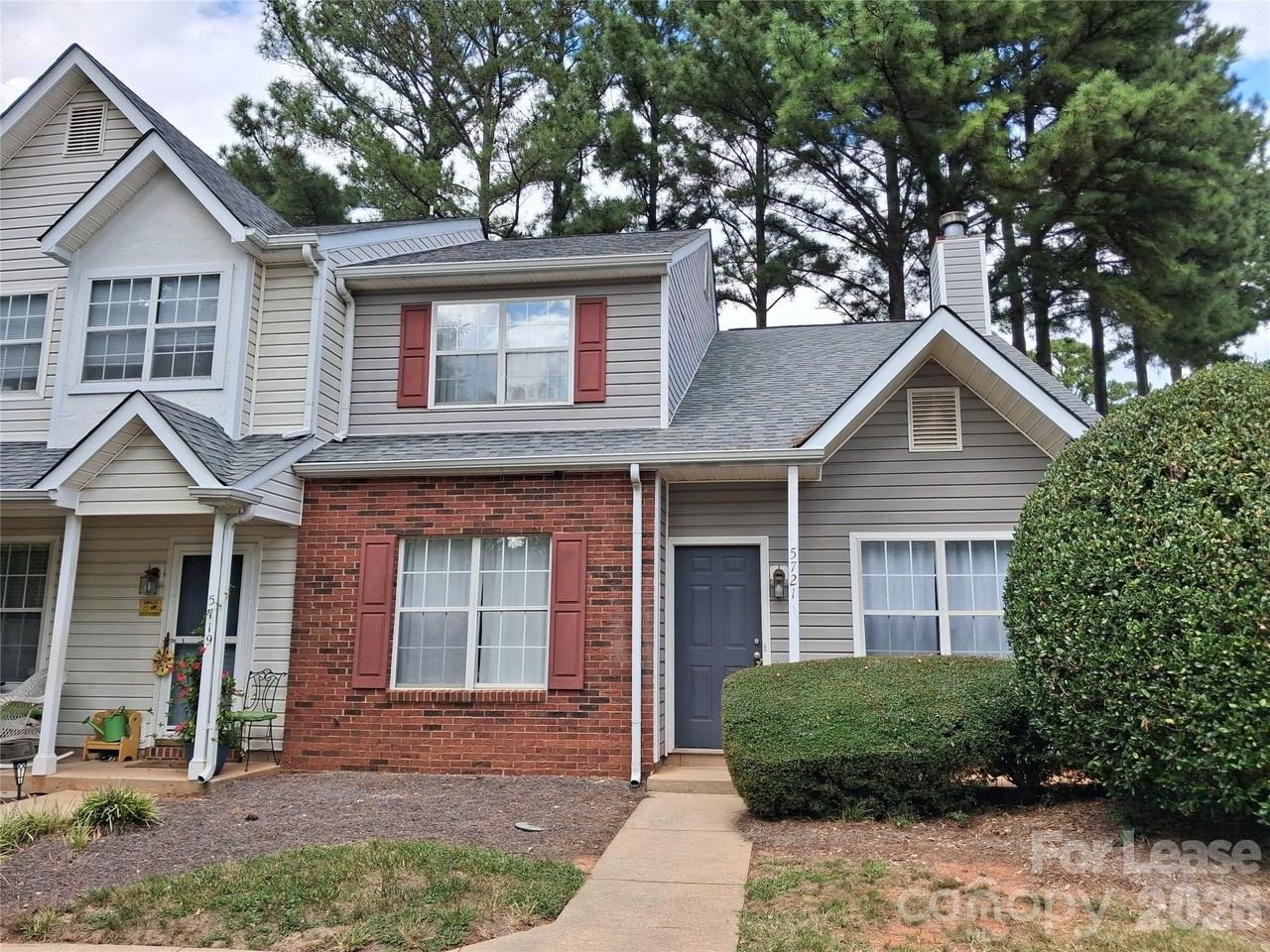 5721 Prescott Ct - Photo 2 of 12