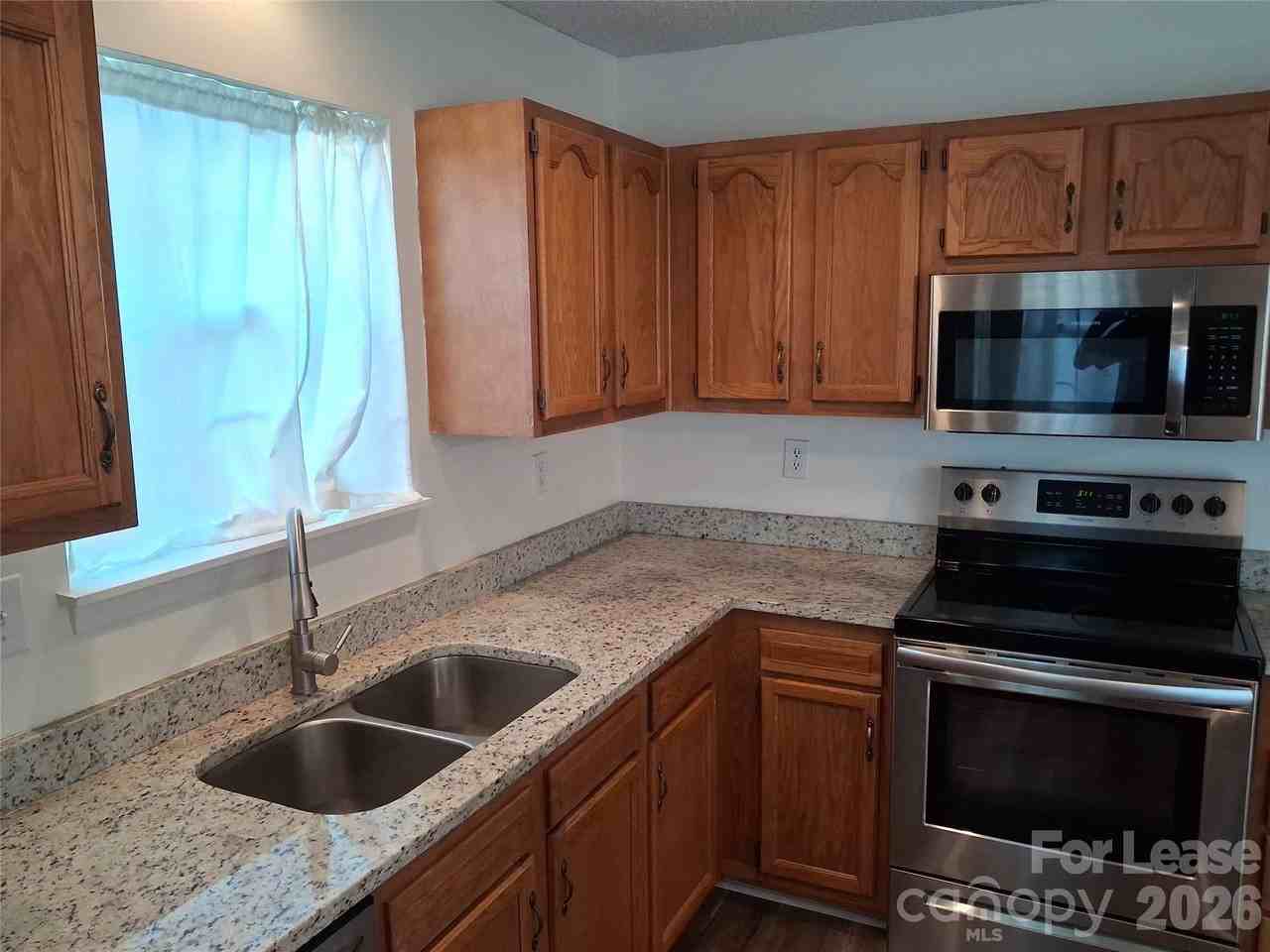 5721 Prescott Ct - Photo 5 of 12