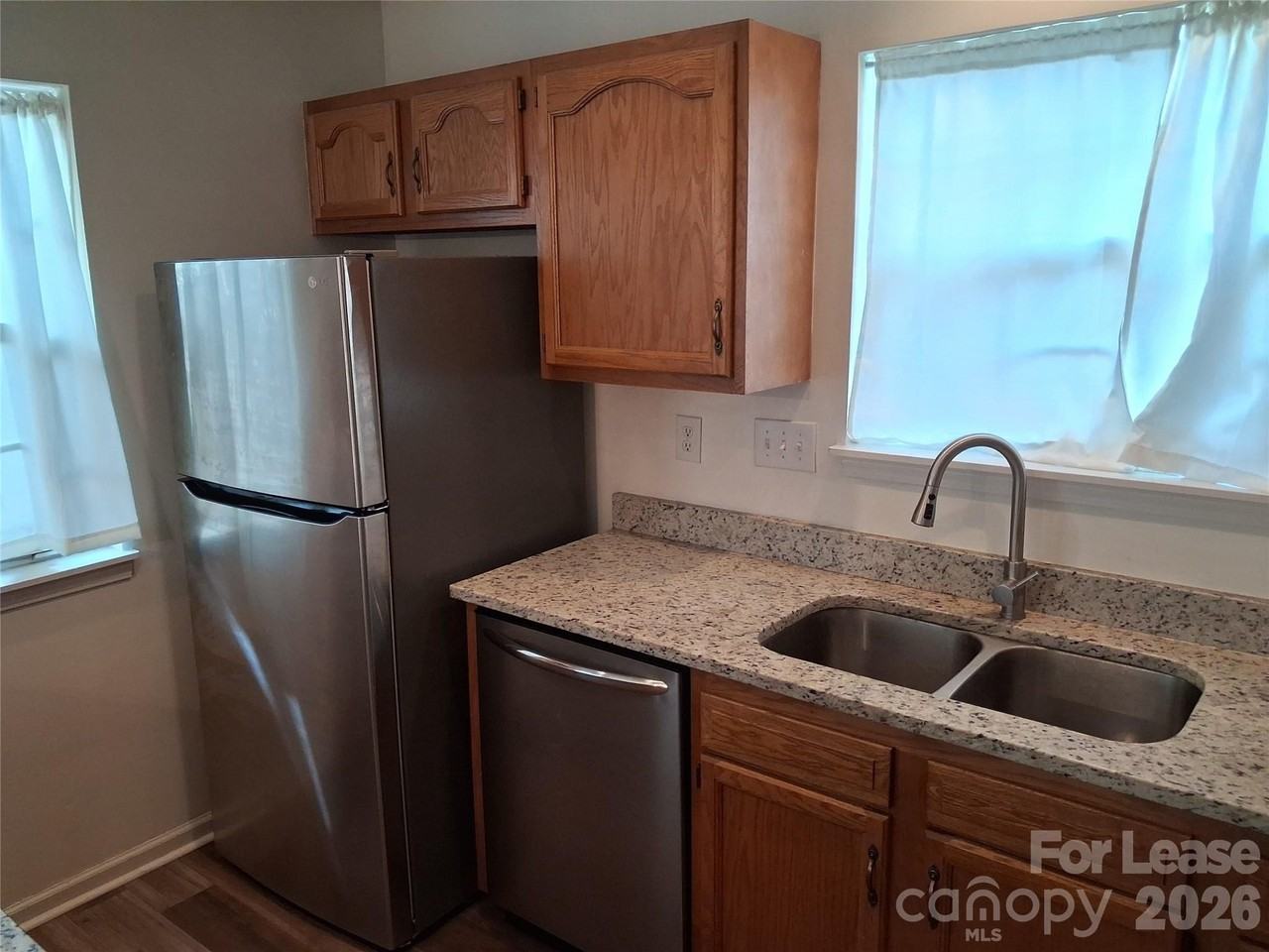 5721 Prescott Ct - Photo 6 of 12