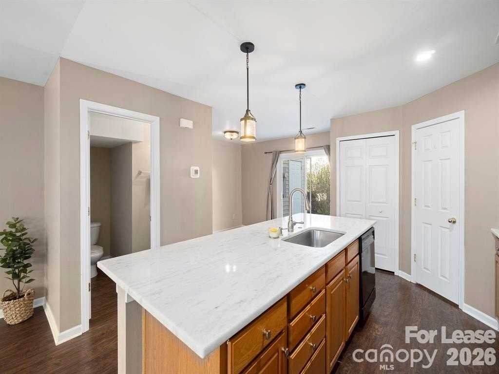 18461 Streamline Ct - Photo 3 of 23