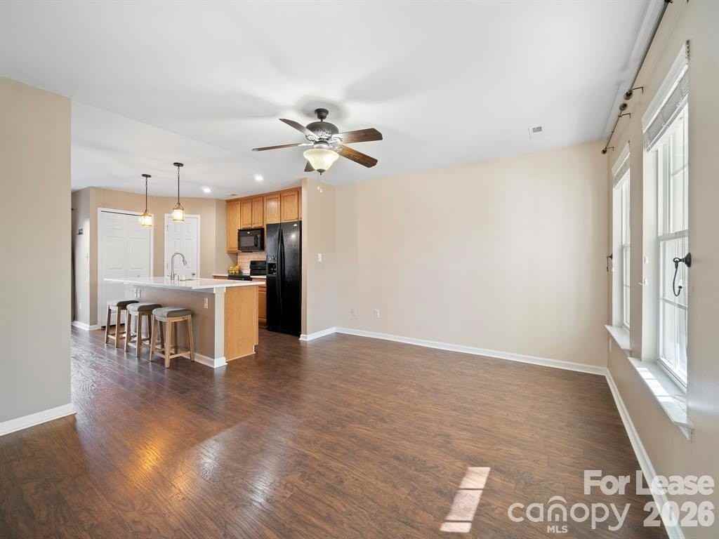 18461 Streamline Ct - Photo 7 of 23