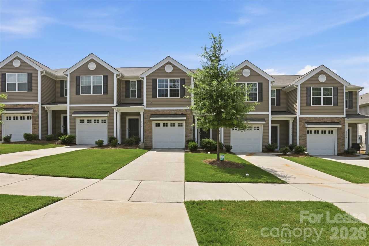 7109 N Mills Rd - Photo 2 of 26