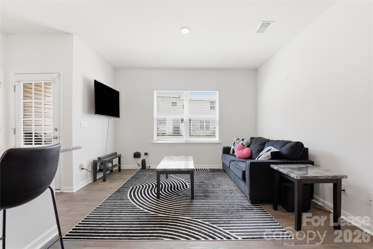 7109 N Mills Rd - Photo 6 of 26