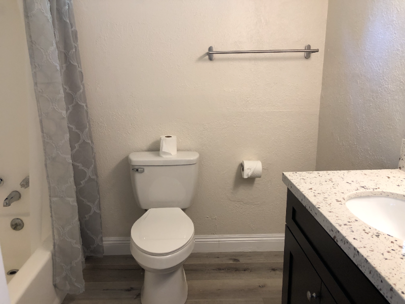 22822 Azalia Ln - Photo 3 of 15