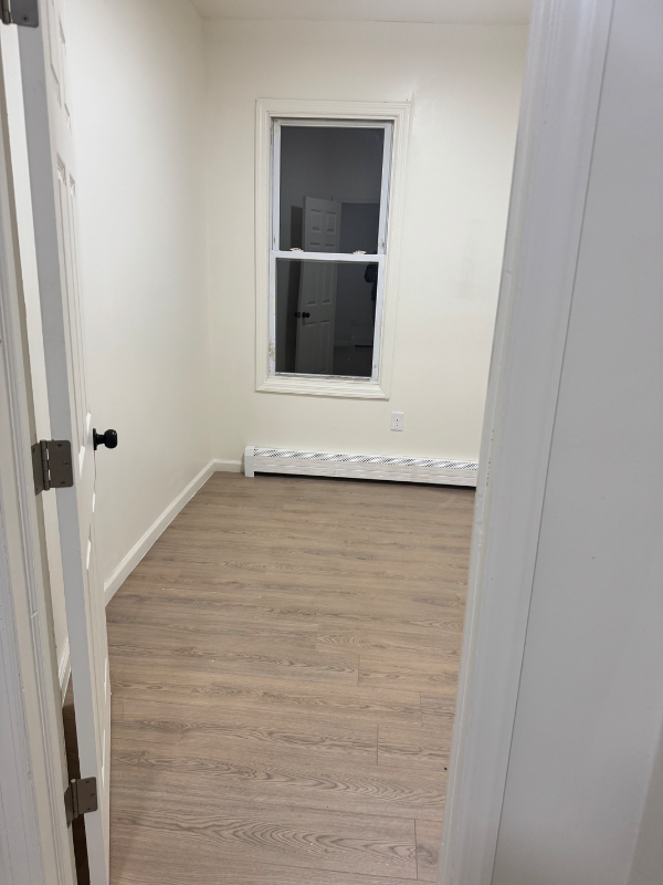 587 Grove St - Photo 2 of 11