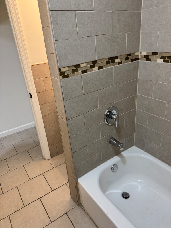 587 Grove St - Photo 3 of 11
