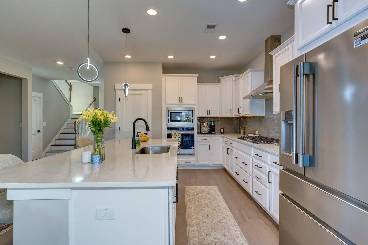 115 Sandy Bend Ln - Photo 5 of 17