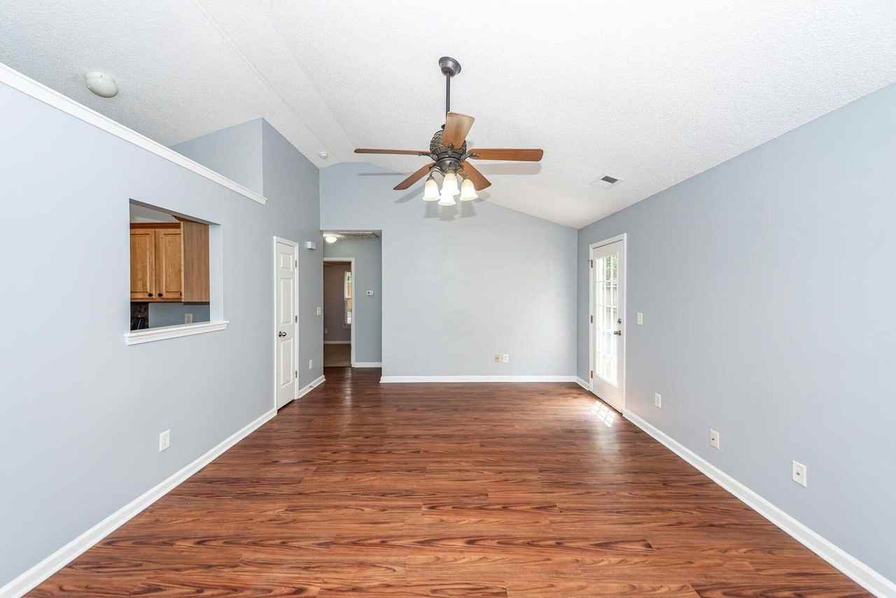 248 Trickle Dr - Photo 6 of 22