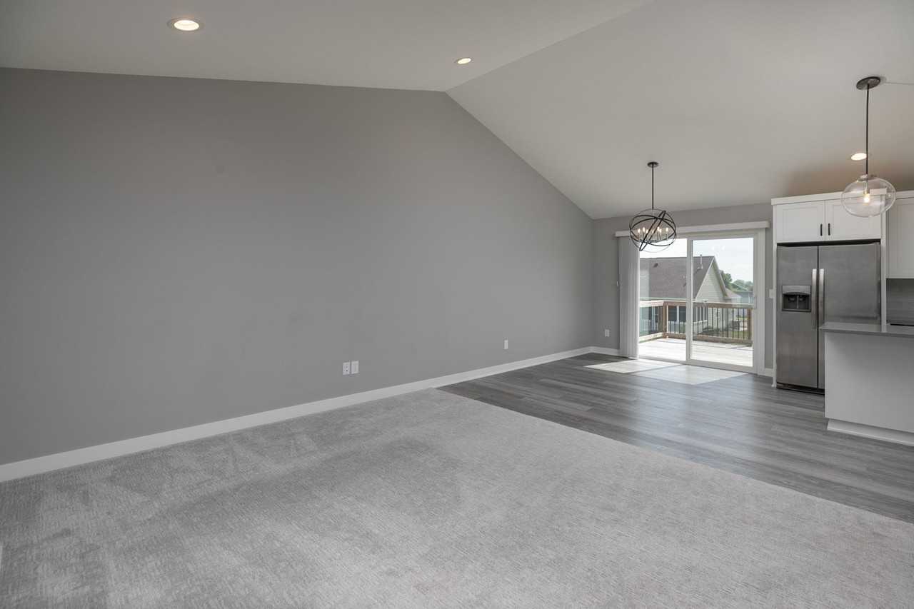 1106 Petersen Ct Nw - Photo 7 of 36