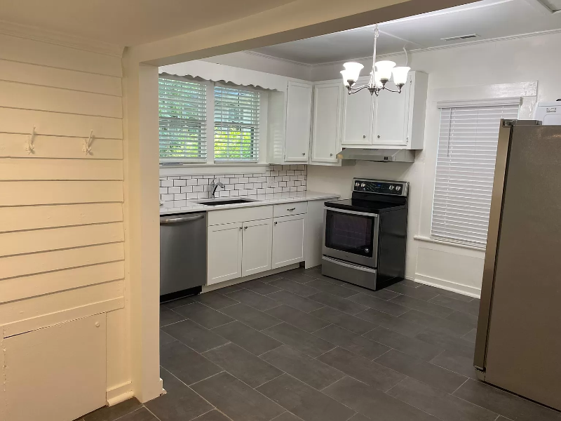 508 W Cameron Ave - Photo 4 of 10