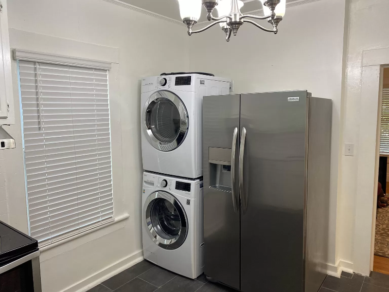508 W Cameron Ave - Photo 5 of 10