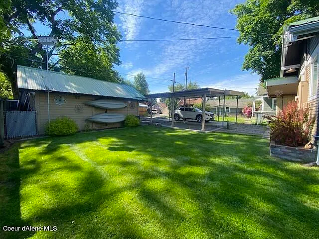 723 N Government Way - Photo 5 of 22