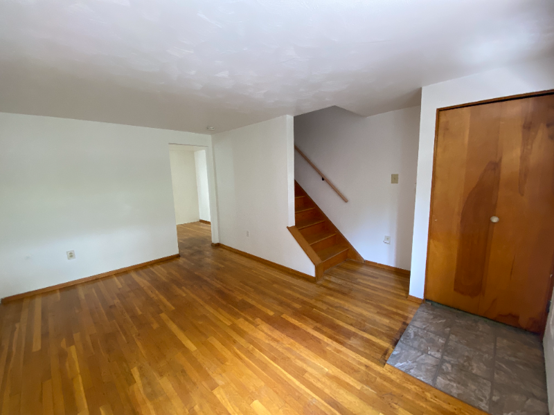 614 1st St - Photo 5 of 19