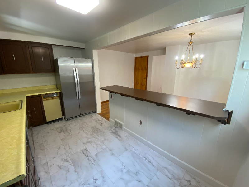 614 1st St - Photo 7 of 19