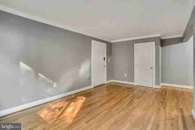 2838 Hartford St Se #201 - Photo 5 of 11