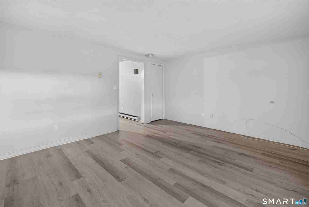 11B Maple Ave - Photo 7 of 26