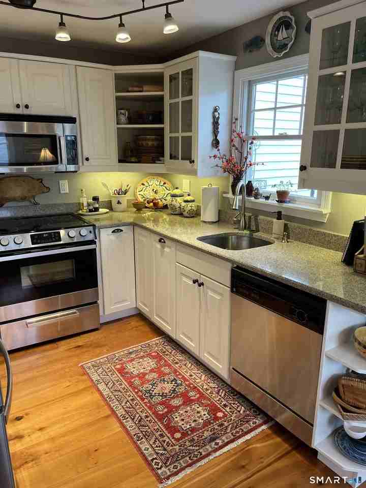 12 Masons Island Rd #5 - Photo 6 of 13