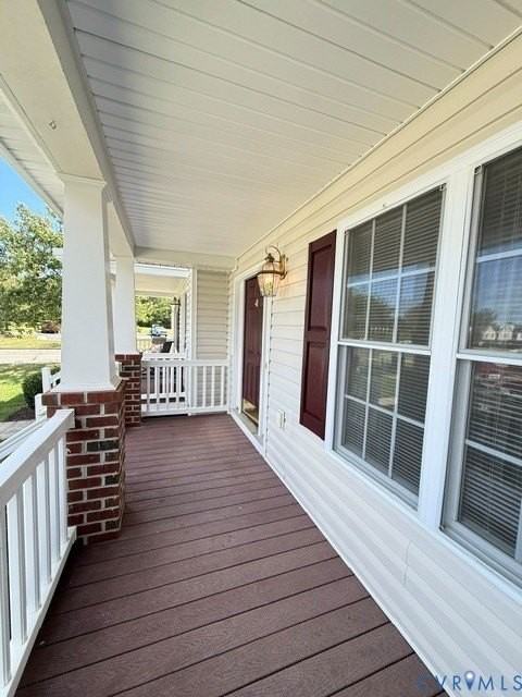 2103 Cornwall Ct - Photo 4 of 21