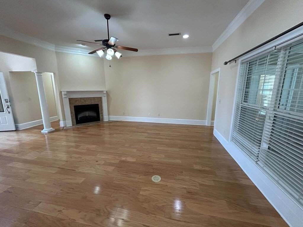 235 Princeton Dr - Photo 6 of 19