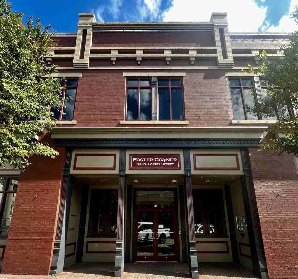 188 N Foster St - Photo 6 of 6