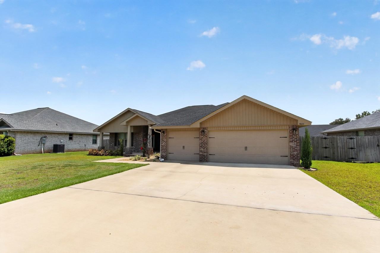 5823 Crestlake Dr - Photo 2 of 37