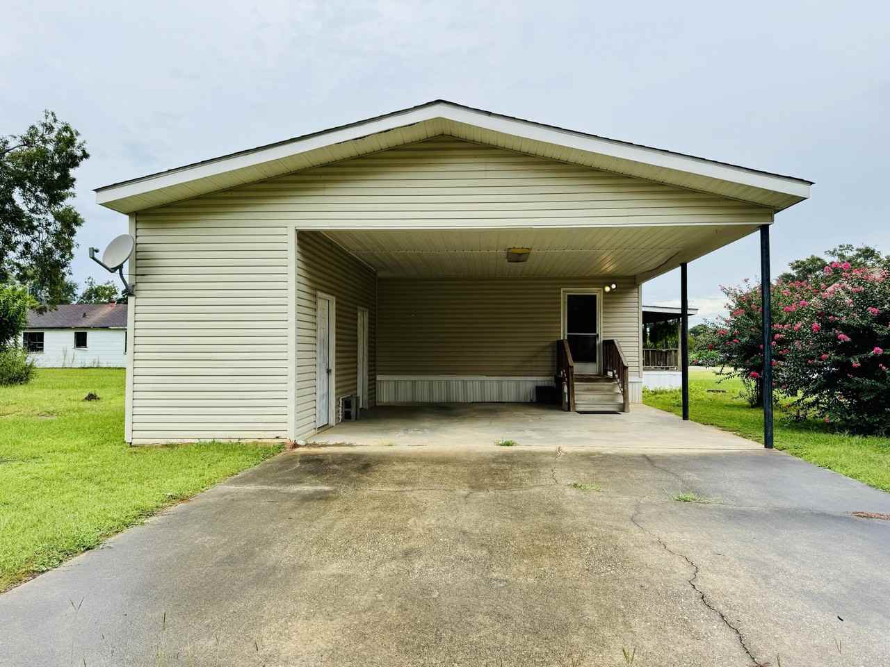24490 5th Ave - Photo 2 of 15