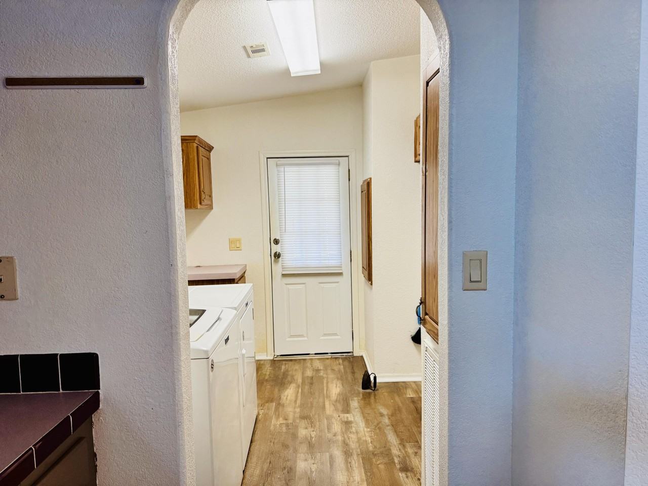 24490 5th Ave - Photo 6 of 15