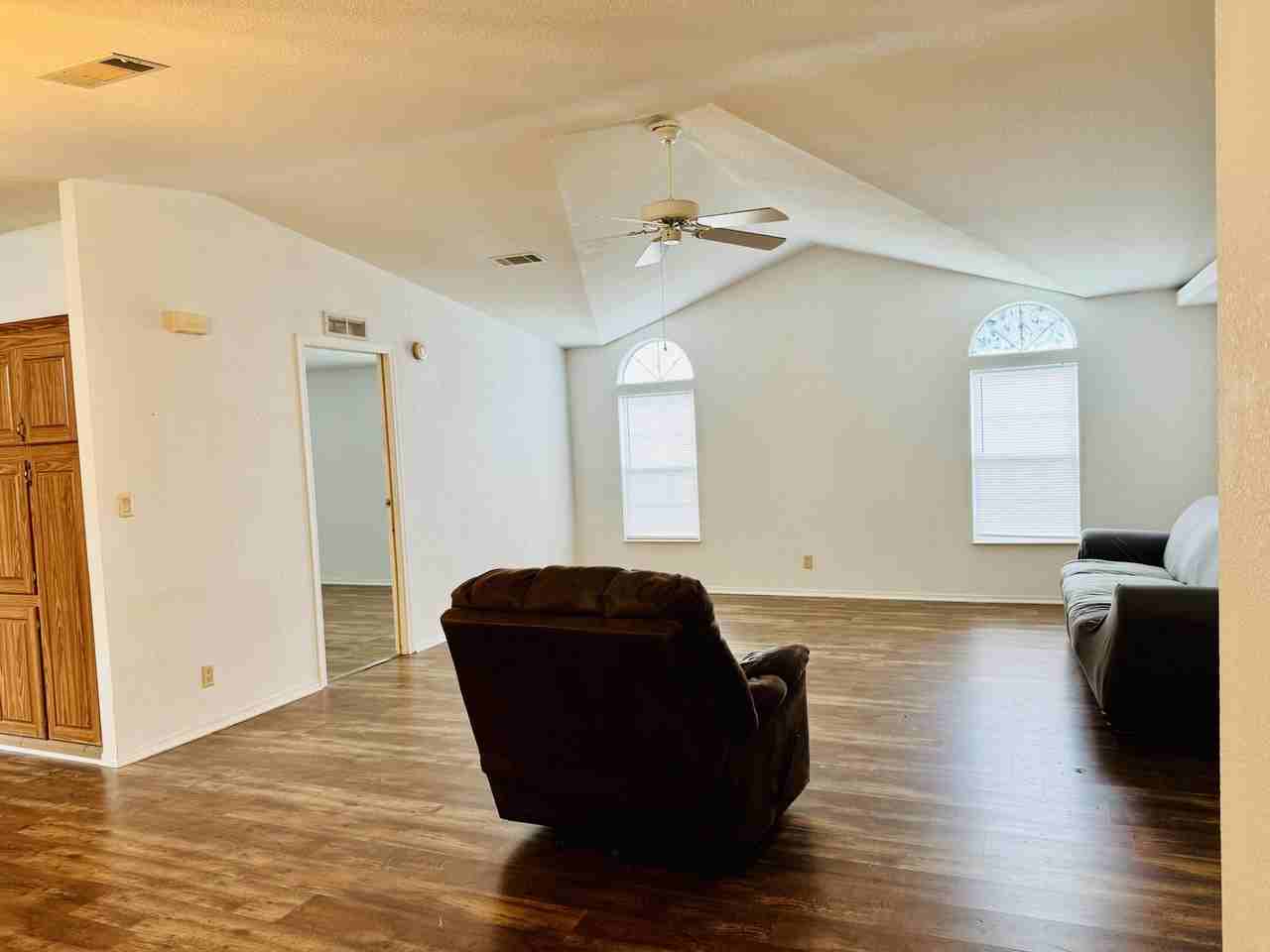 24490 5th Ave - Photo 7 of 15