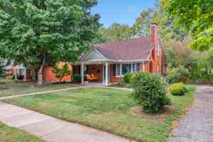 featured image of 219 Burke Rd