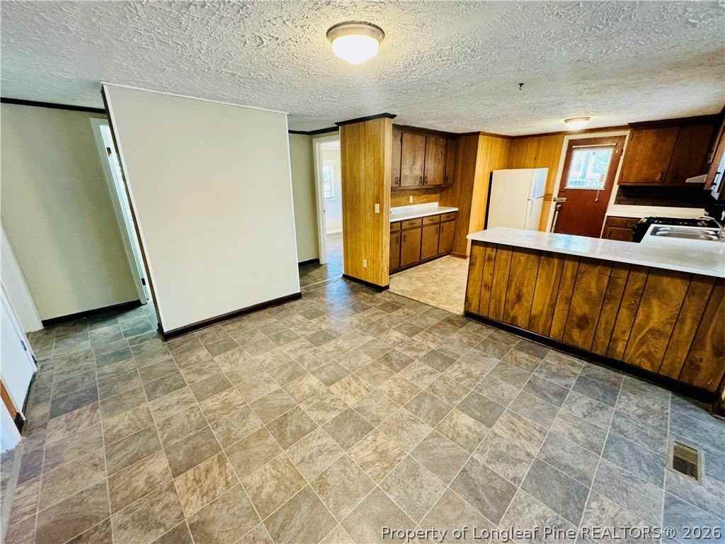 1003 James St - Photo 6 of 25