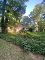 featured image of 917 Greenwood Rd