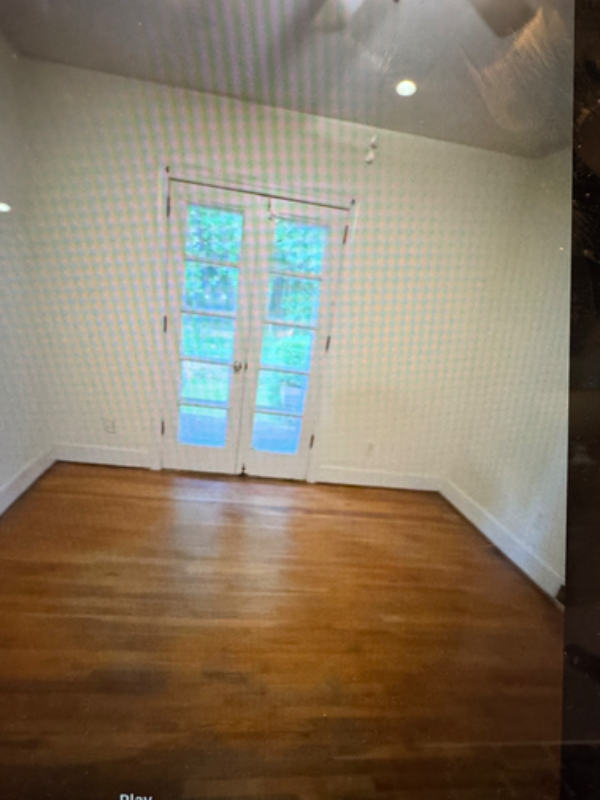 917 Greenwood Rd - Photo 6 of 8