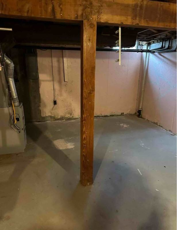 429 N Derby Ave - Photo 3 of 7