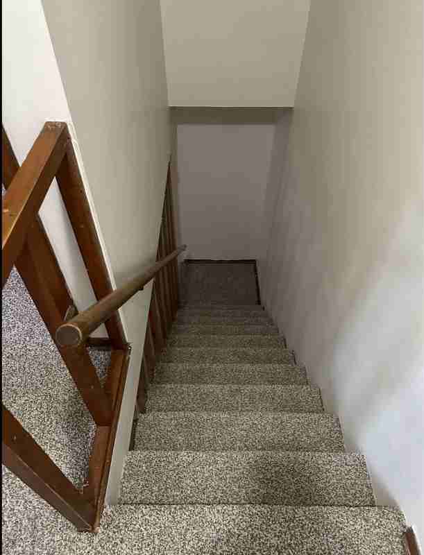 429 N Derby Ave - Photo 4 of 7