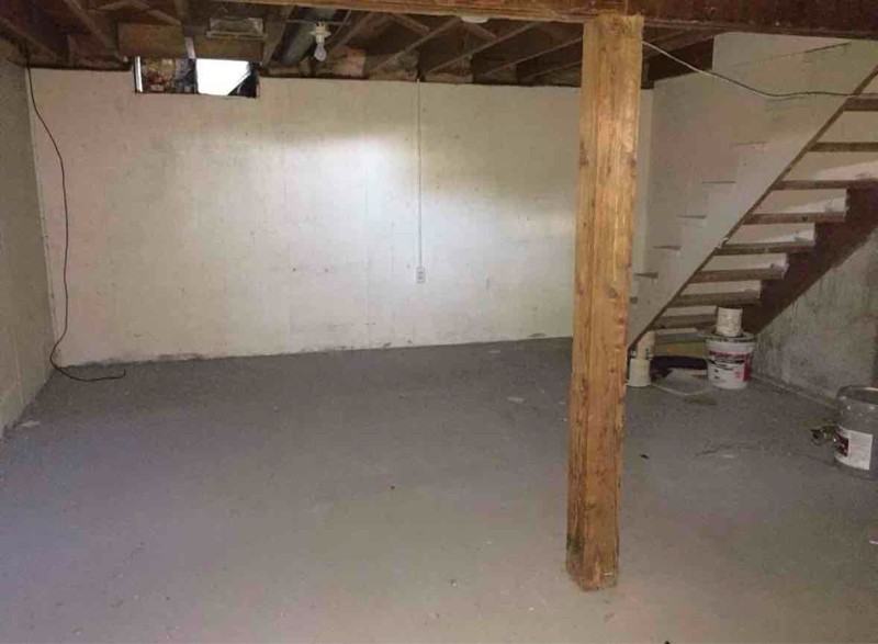429 N Derby Ave - Photo 5 of 7