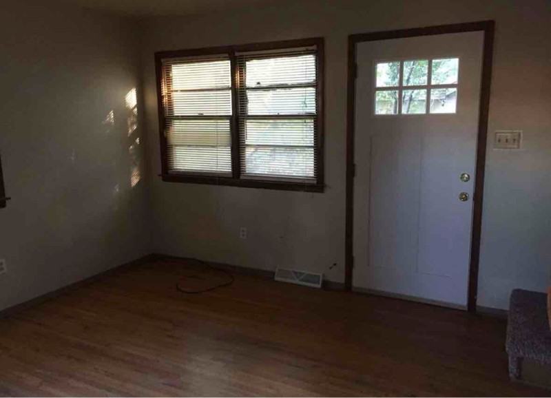 429 N Derby Ave - Photo 7 of 7