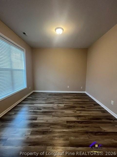 681 Broad Dr - Photo 3 of 25