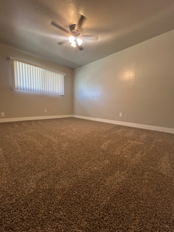3323 E Clinton Ave - Photo 4 of 10