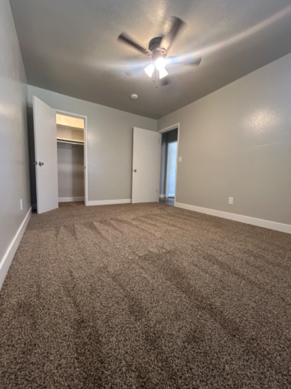 3323 E Clinton Ave - Photo 5 of 10