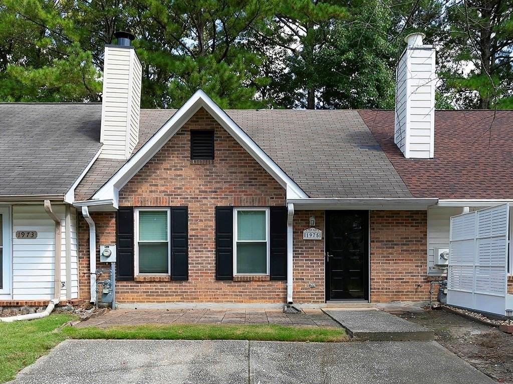 1975 Cheatham Woods Dr Sw - Photo 2 of 31