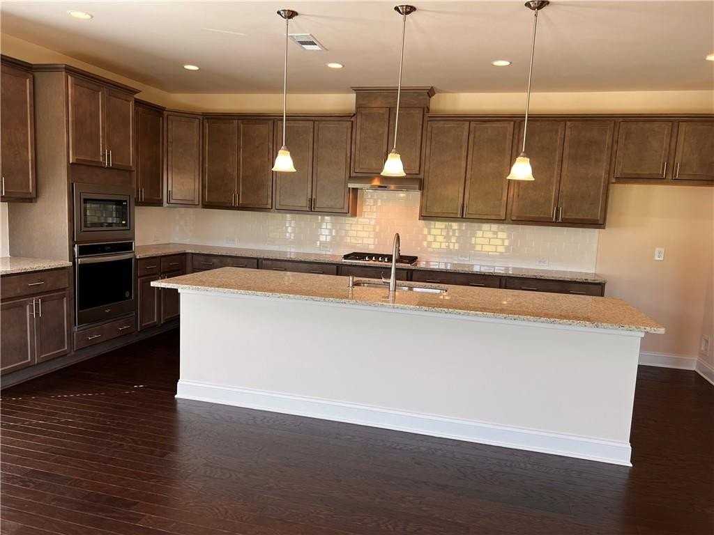 3755 Crestland Ln - Photo 3 of 20