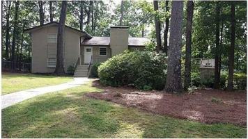 featured image of 1493 Chateau Dr