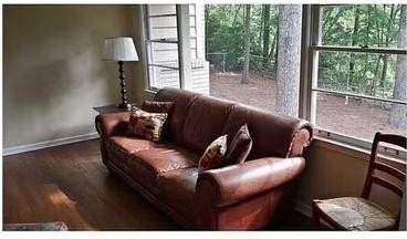 1493 Chateau Dr - Photo 2 of 5