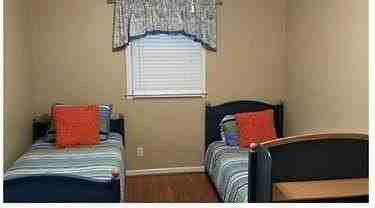 1493 Chateau Dr - Photo 5 of 5