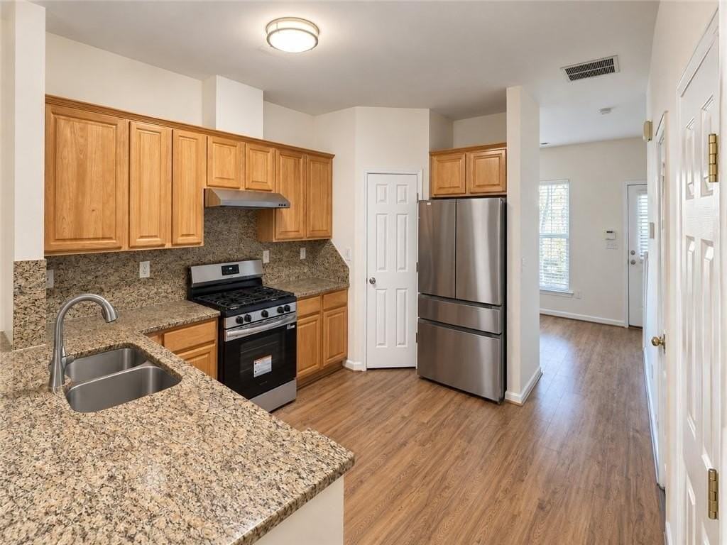 1503 Cove Creek Cir - Photo 4 of 19