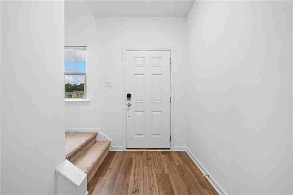 788 Evergreen Rd - Photo 3 of 34