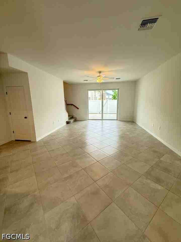 14828 Bluewater Rd - Photo 4 of 43