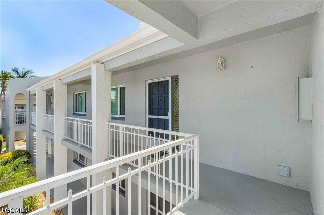 1926 Se 43rd St #217 - Photo 2 of 35