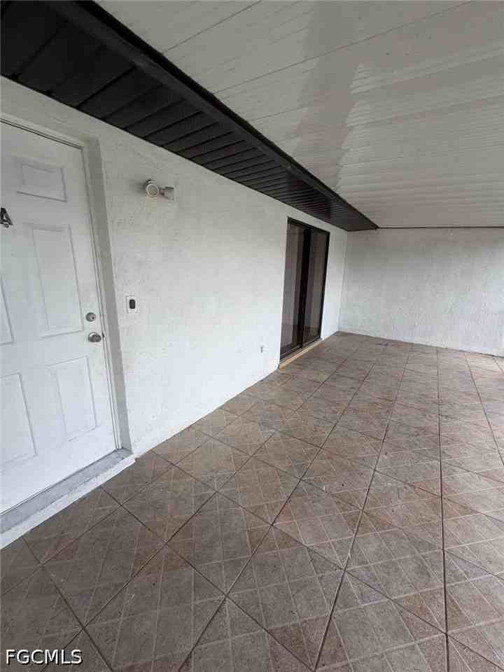 903 Se 13th Ter #A - Photo 2 of 15